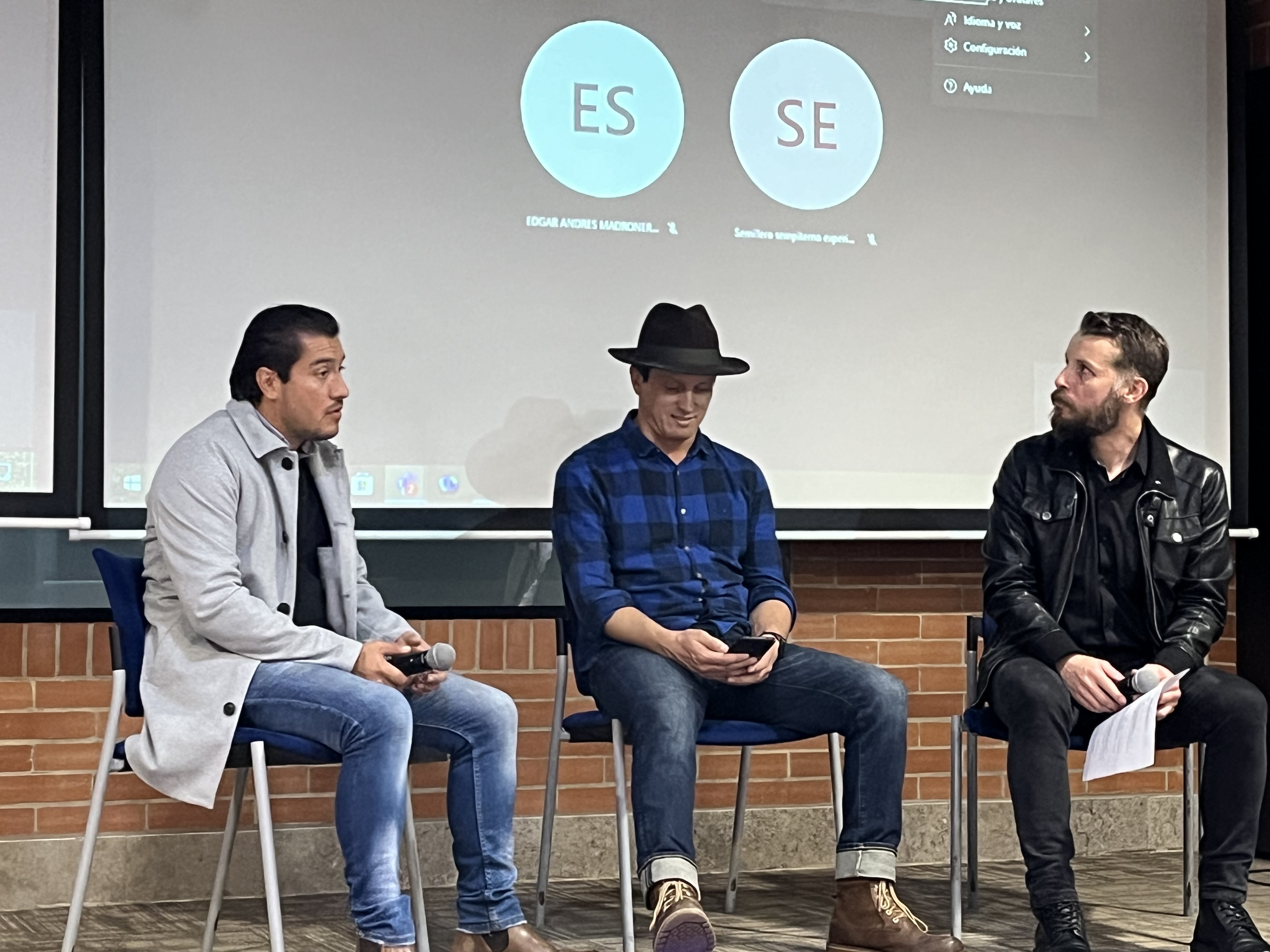 conversatorio de investigación – creación con los profesores: Fabián Gómez, Jorge Sánchez y Jaime Cortés, moderado por el profesor Jonnathan Blake